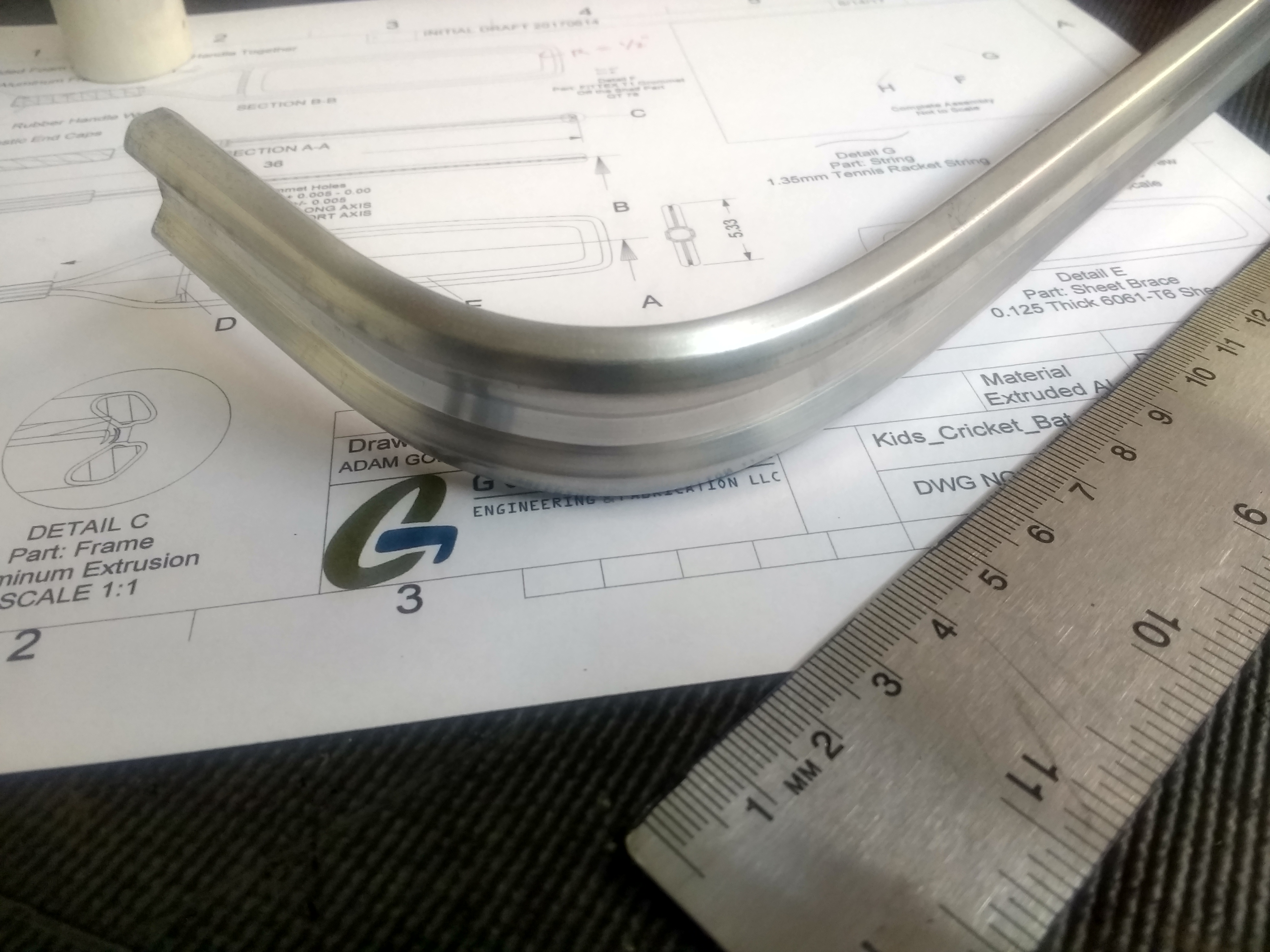 New sporting racket, design and prototyping